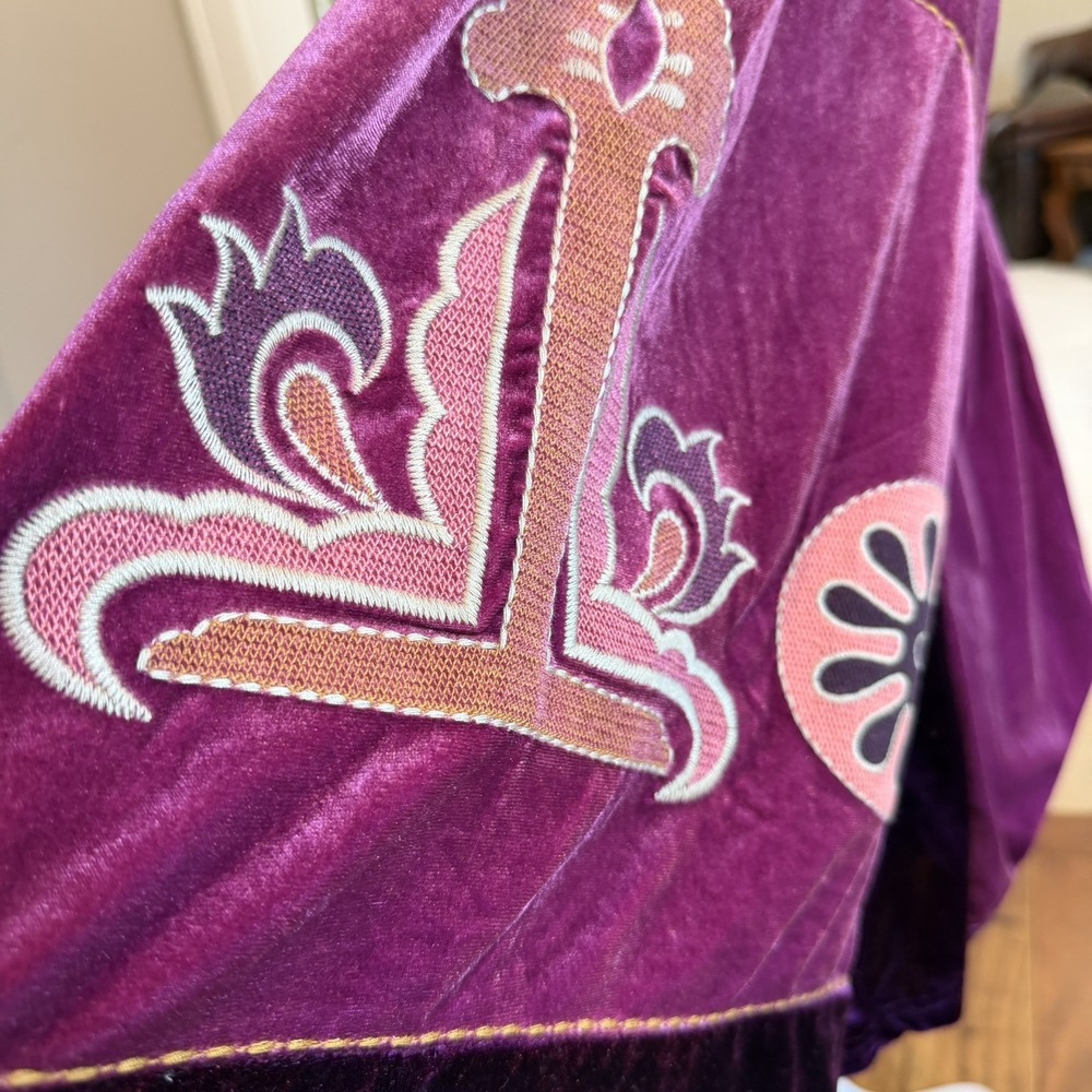 Easel Women's Embroidered Velvet Tunic Top Magenta Size Large Boho Peasant - Picture 7 of 14